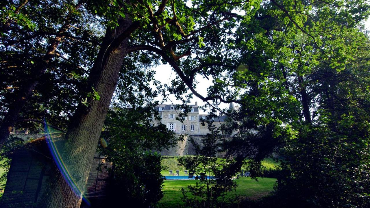 Chateau De La Chapelle Bed & Breakfast